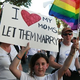 Illustration for article titled Love Not Hate: Proposition 8 Protest Pictures From Readers Across The Country